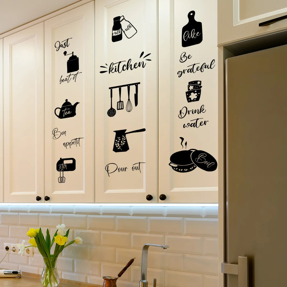 Food tableware English kitchen creative detachable PVC wall stickers decorate and beautify the room living room stickers